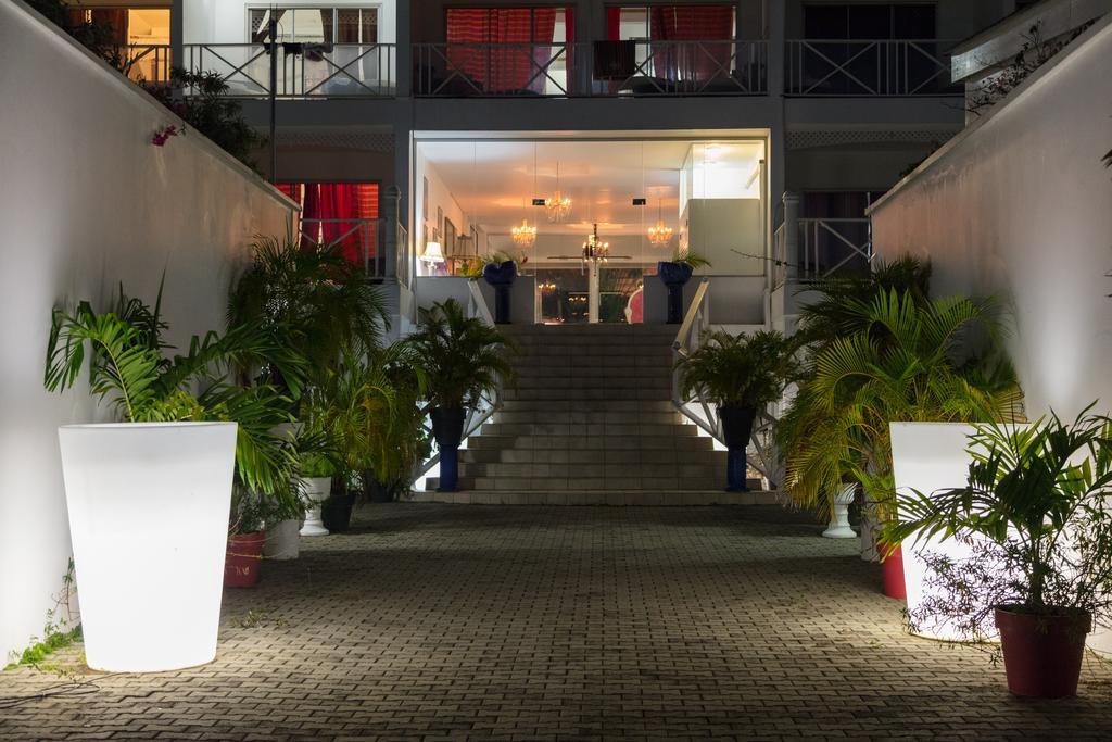 סקרבורו Bacolet Beach Club מראה חיצוני תמונה
